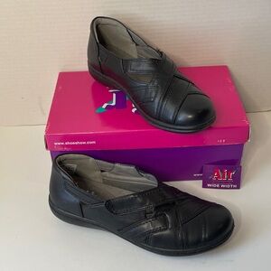 Air Flex Women's  Size 8 1/2 Black Wide Width Shoes  NWT